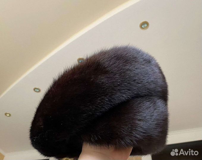 Берет женский норковый