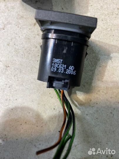 Кнопка обогрева заднего стекла Ford Focus fyda