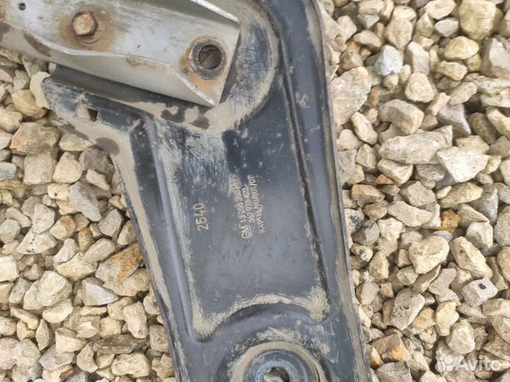 Кронштейн Opel Astra J хэтчбек 5дв. 1.6 2011