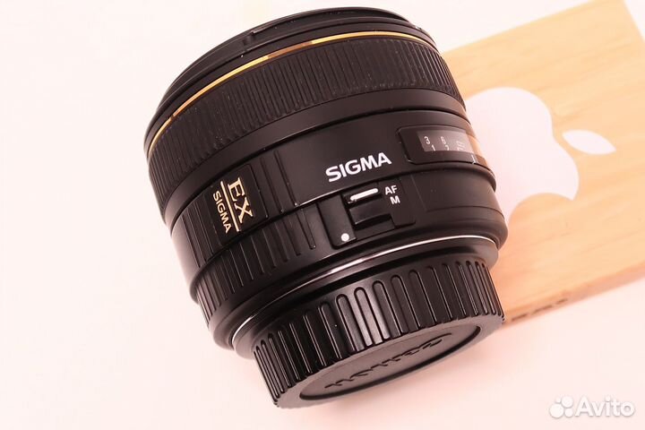 Объектив Sigma 30mm f1.4 DC (для Canon) кроп