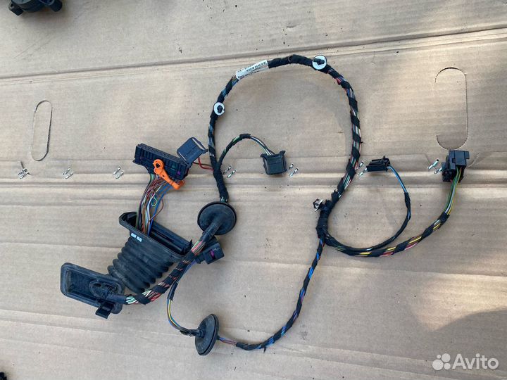 Проводка передней двери правая Skoda Fabia 2