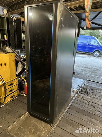 Шкаф серверный TWT-CBB-42U 6*12-00 19*Business