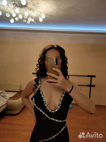 Вечернее платье