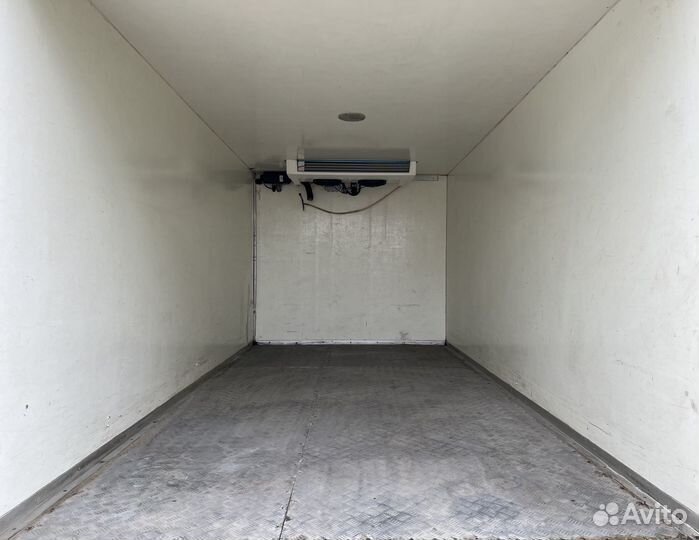 Nissan Cabstar рефрижератор, 2010