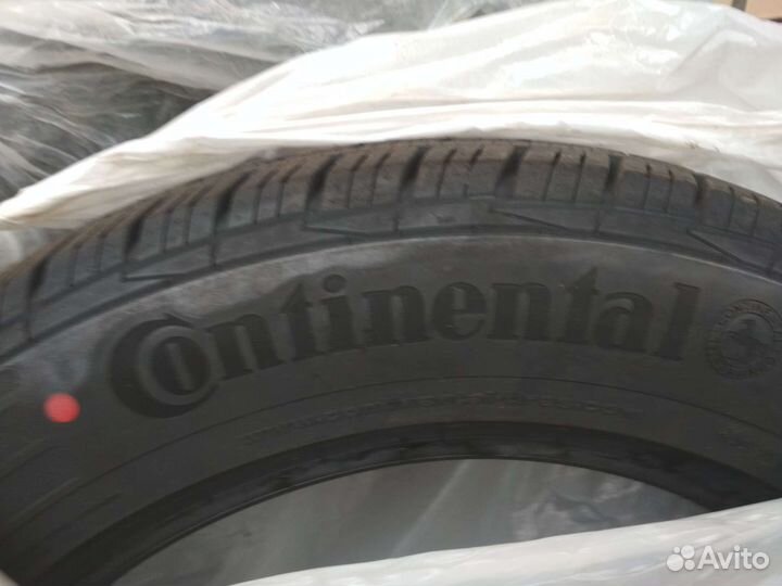 Continental ContiCrossContact AT 215/60 R17