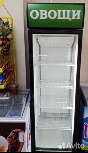 Холодильный шкаф