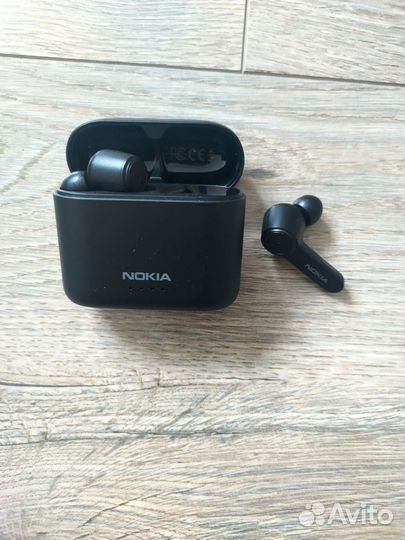Беспроводные наушники Nokia BH 805