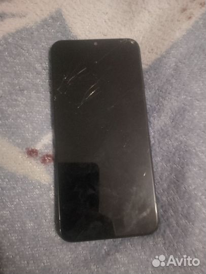 Samsung Galaxy A20e, 3/32 ГБ