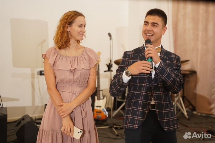 Ведущий, тамада