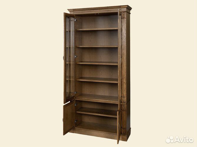 Книжный шкаф