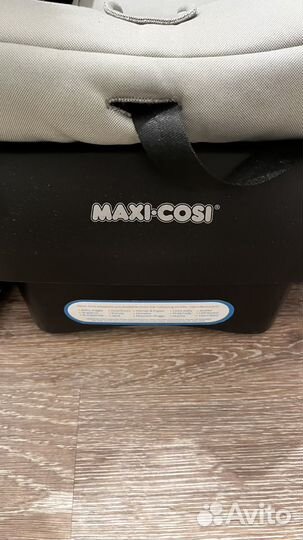 Автолюлька maxi cosi с базой isofix