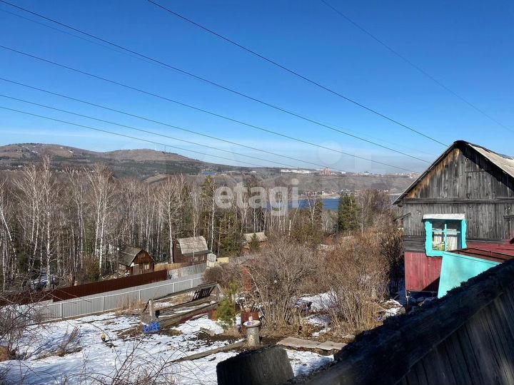 Дача 30 м² на участке 6 сот.