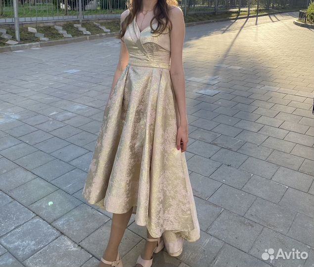 Платье праздничное женское