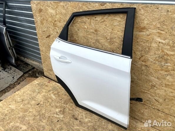 Дверь задняя правая Hyundai Tucson 3