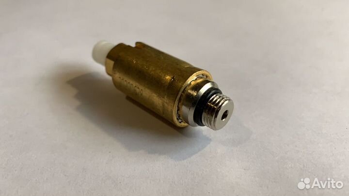 Клапан пневмоподушки VW touareg Audi Q7 Porshe