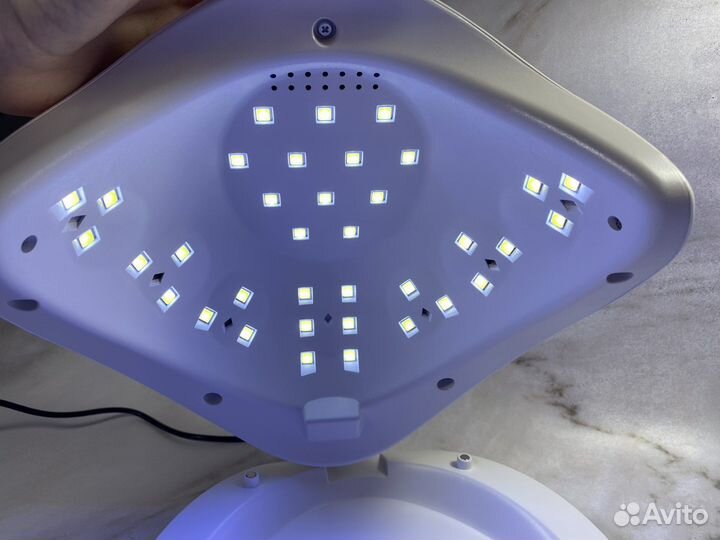 Лампа для ногтей