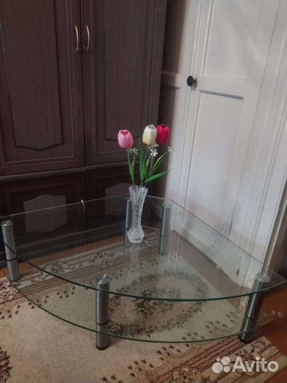 Стол стеклянный