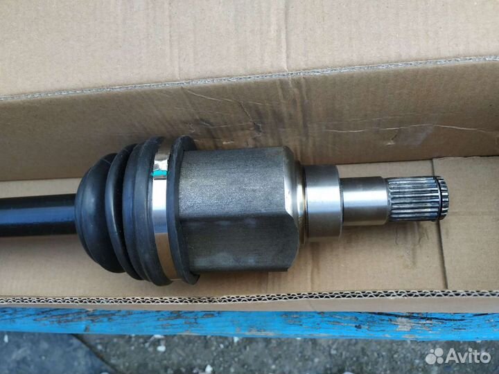 Привод левый передний lifan новый