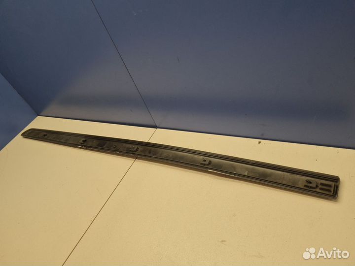 Молдинг двери левый передний Chery Fora A21 2006-2