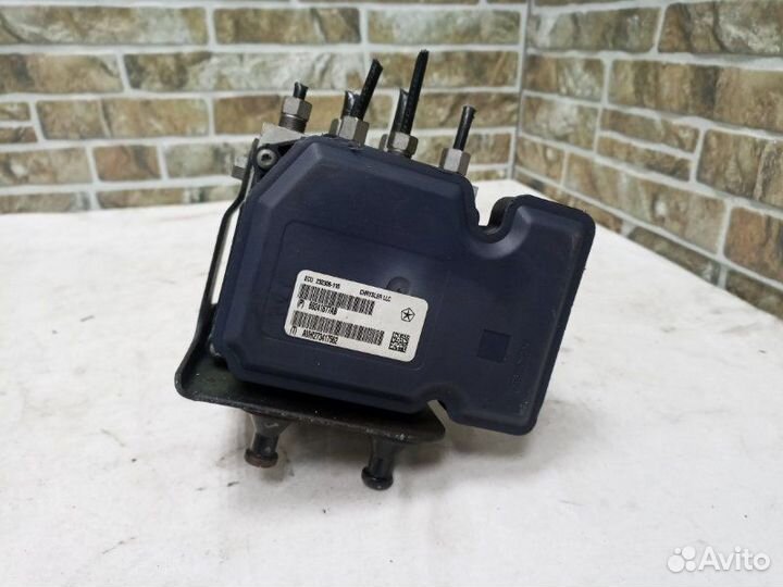 Блок ABS Jeep Grand Cherokee WK2 6.4 SRT 2014