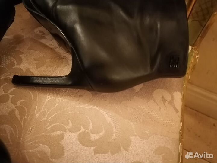 Only Love кожаные ботильоны из Лугано