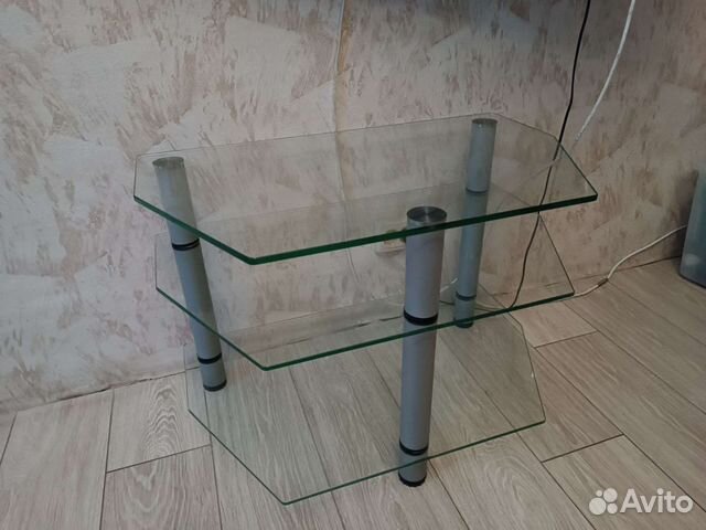 Стеклянная тумба под тв