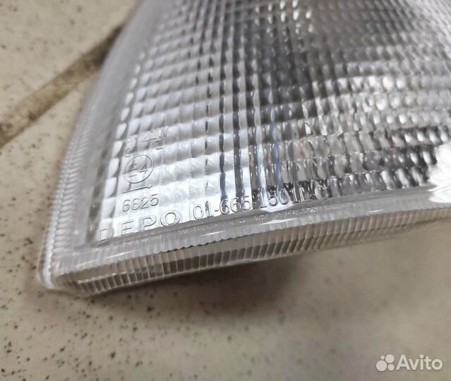 Поворотник левый Skoda Felicia (новый)