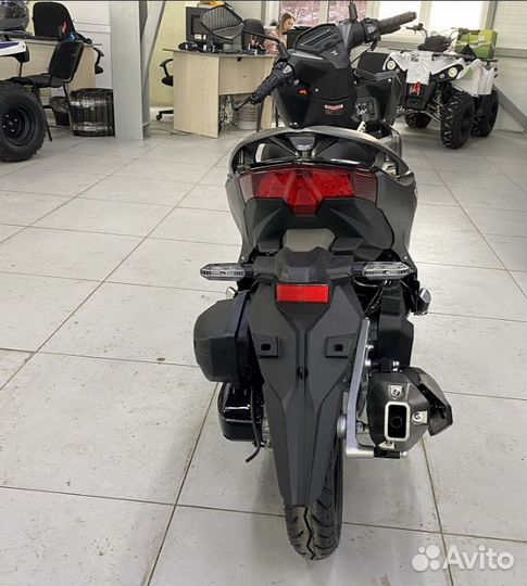 Скутер X-motors Inferno - 200cc - Honda Click