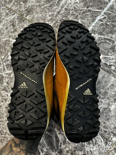 Кроссовки Adidas