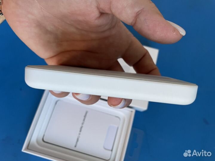 Портативный аккумулятор Apple MagSafe Battery Pack