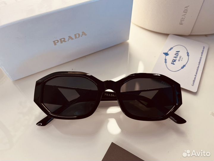 Солнцезащитные очки женские