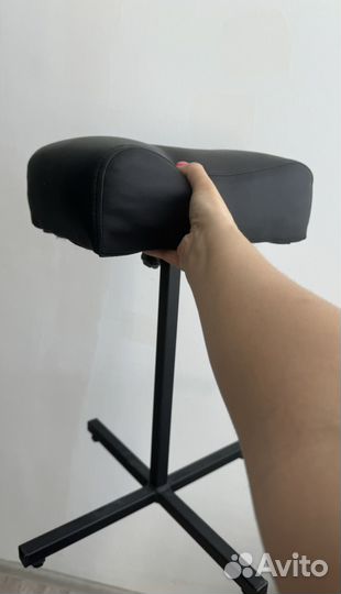 Подставка для рук маникюрная и педикюр