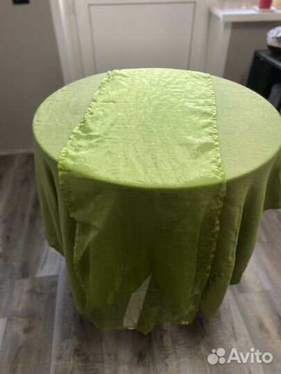 Скатерть с комплектом дорожек