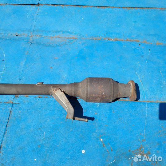 Резонатор выхлопной системы. Toyota Alphard