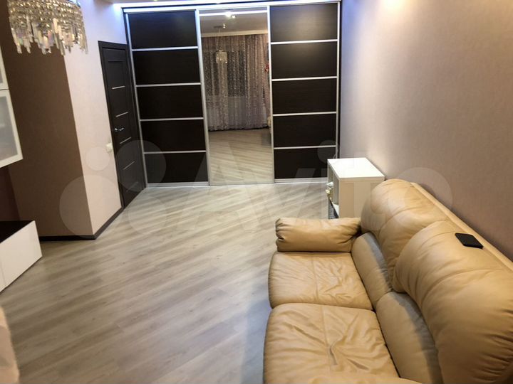 2-к. квартира, 67 м², 2/9 эт.