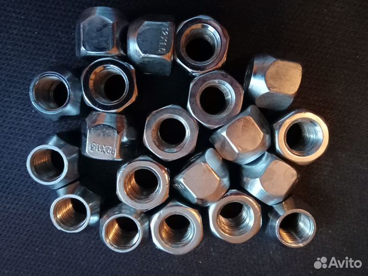 Оригинальные колпаки, колесные гайки, окантовку пт