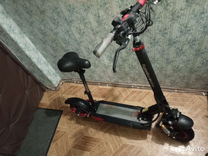 Самокат взрослый электрический бу