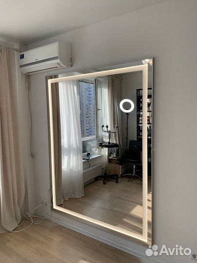 Большое настенное зеркало с led подсветкой
