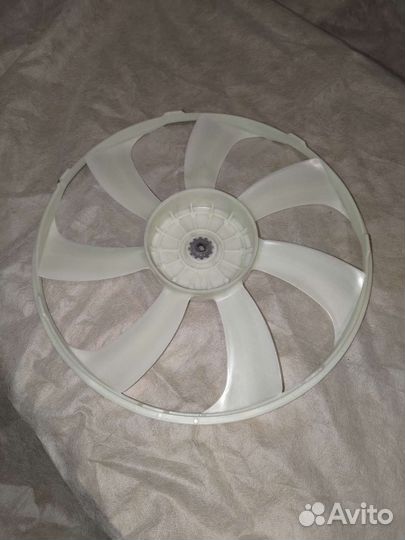 Крыльчатка вентилятора радиатора охлаждения