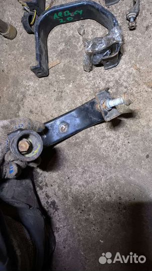 Кронштейн подушки двигателя Audi 100 A6c4 2.0