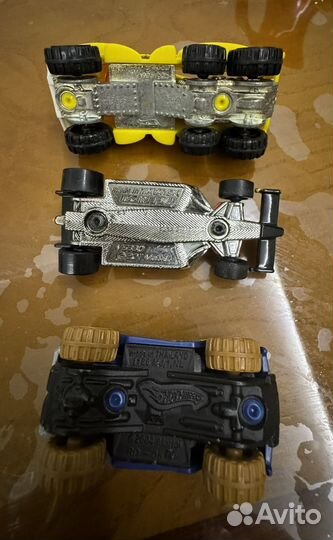 Hot wheels машинки