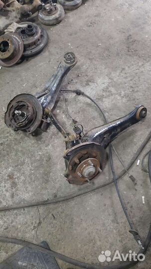 Кулак задний Митцубиси Лансер 9