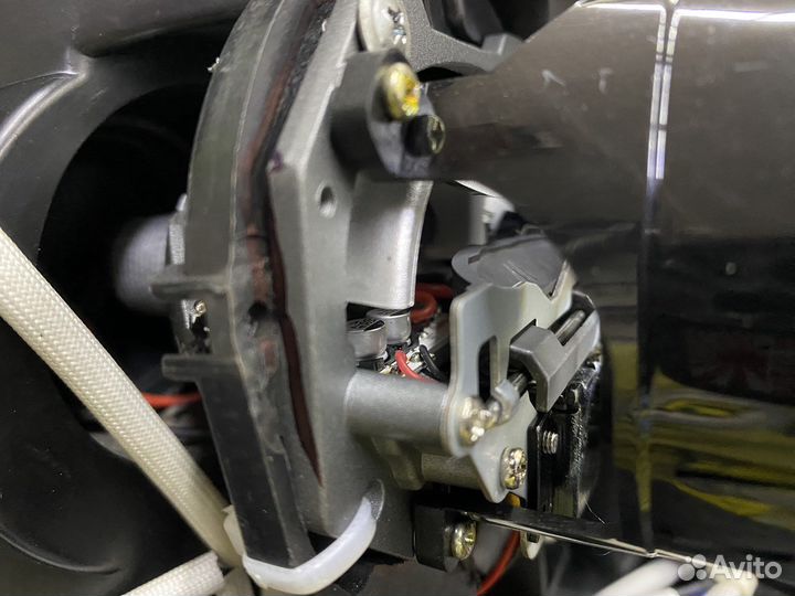 Передние фары Bi-LED Geely emgrand ec7