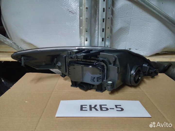 Фара левая Ford Mondeo 4 2006-2014