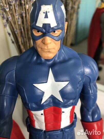 Фигурки Тор и Капитан Америка