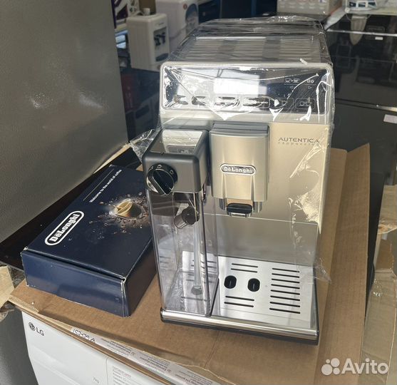 Кофемашина DeLonghi Италия автокапу