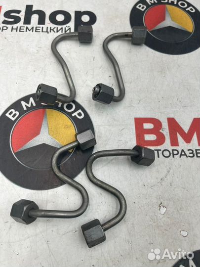 Крепление топливной форсунки Mercedes-Benz C 220