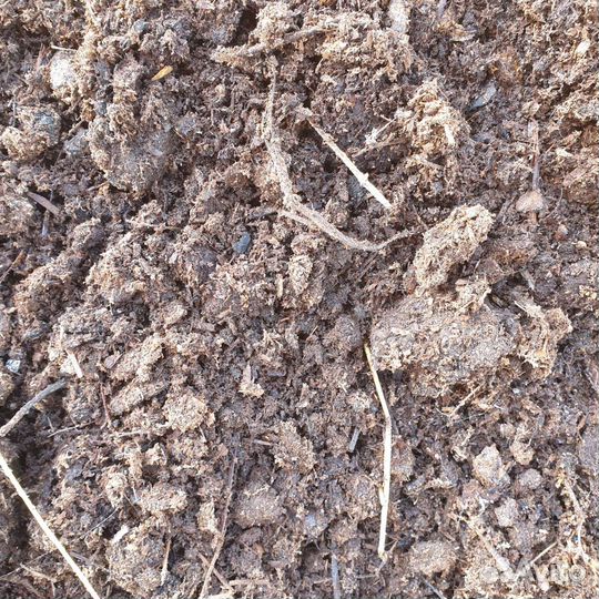 Перегной в мешках