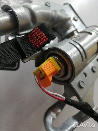 Шторка безопасности правая Mercedes W221 Rest