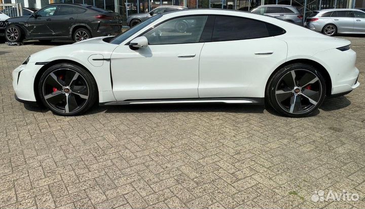 Porsche Taycan 2019-2024г на запчасти